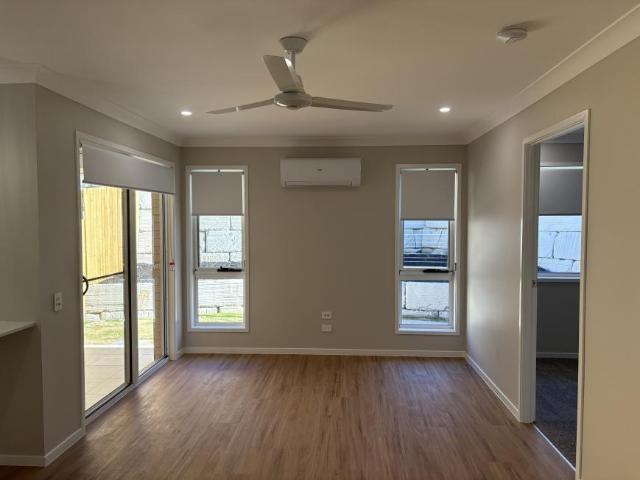 Apartment for rent in Dugandan, Queensland