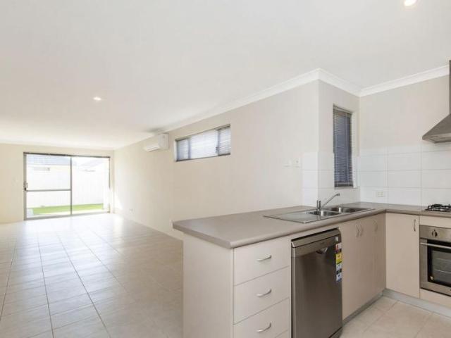 Apartment for rent in Golden Bay, Western Australia