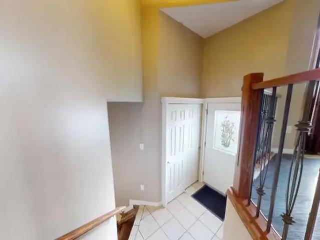 Apartment for rent in Crystal Lake Estates, Grande Prairie