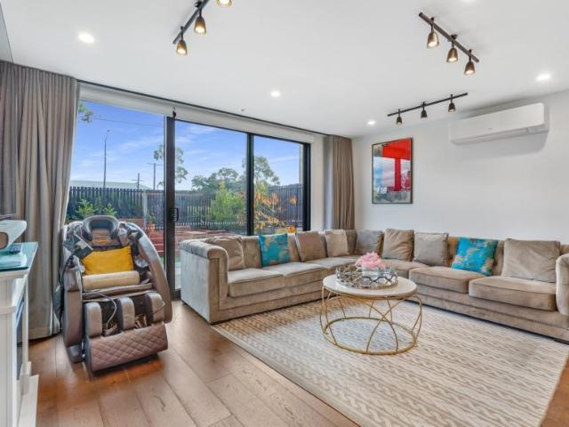 Apartment for sale in Malvern East, Melbourne