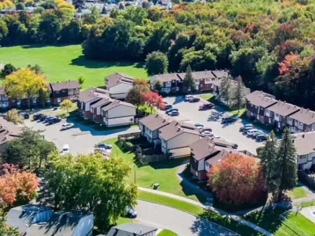 Apartment for rent in Mulhurst Bay, Ontario