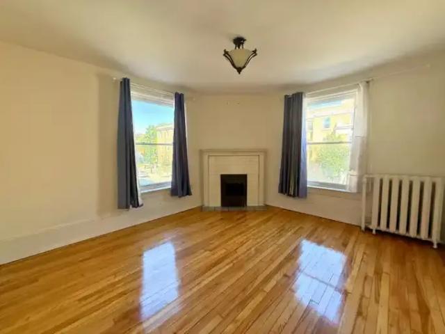 Apartment for rent in Mulhurst Bay, Ontario