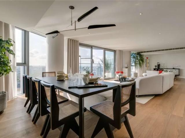 Apartment for sale in Chelsea Waterfront, Greater London