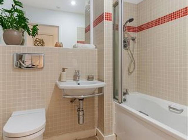 Apartment for sale in Bluebell, Dublin