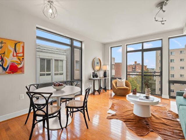 Apartment for sale in Washington, Washington DC