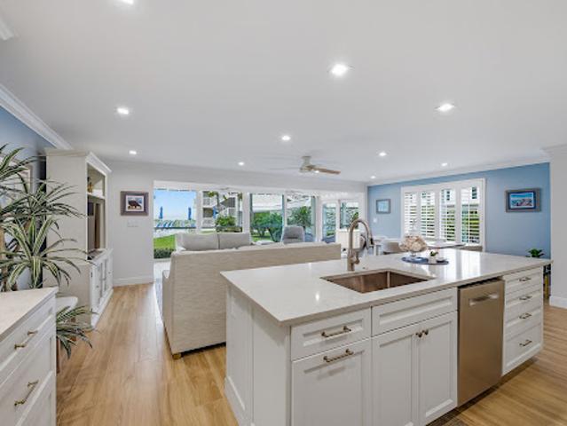 Apartment for sale in Naples, Florida