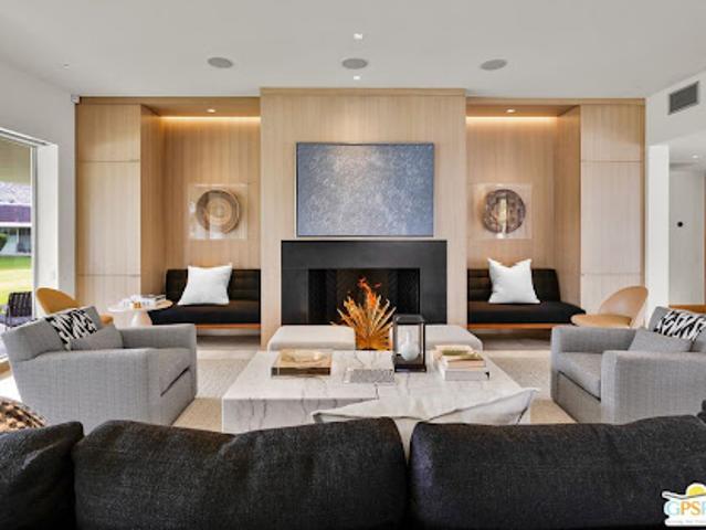 Apartment for sale in Palm Springs, California