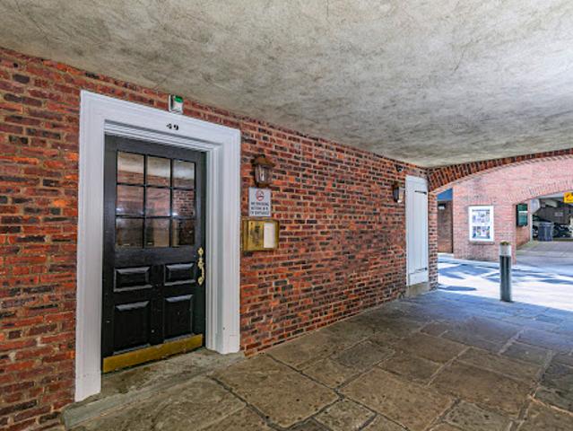 Apartment for sale in Princeton, New Jersey