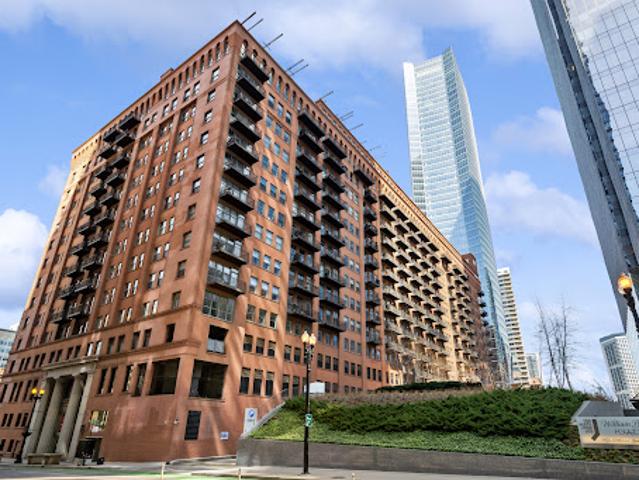 Apartment for sale in Chicago Park, Illinois