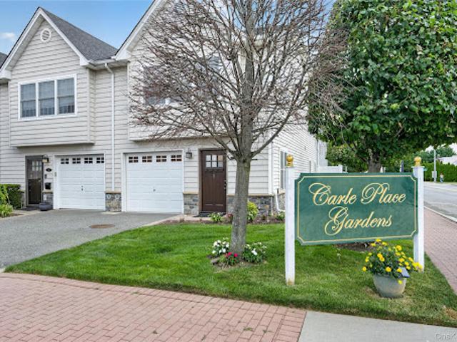 Apartment for sale in Nassau, New York