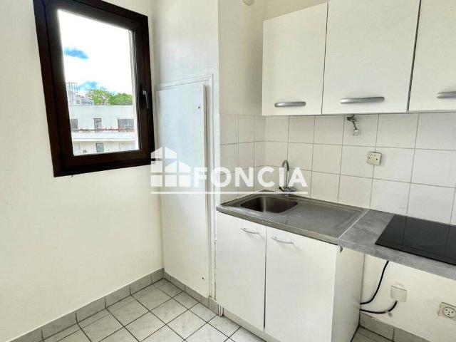 Studio location à Châtillon, Hauts-de-Seine