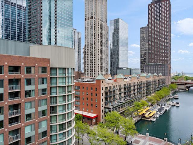 Apartment for sale in Chicago Park, Illinois