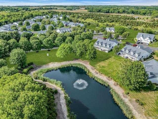 Apartment for sale in Aquebogue, New York