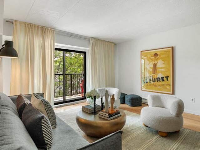 Apartment for sale in Brookline