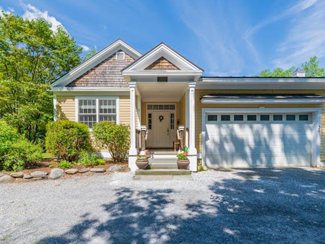 Apartment for sale in Bennington, Vermont