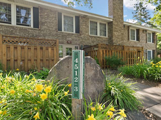Apartment for sale in Hennepin, Minnesota