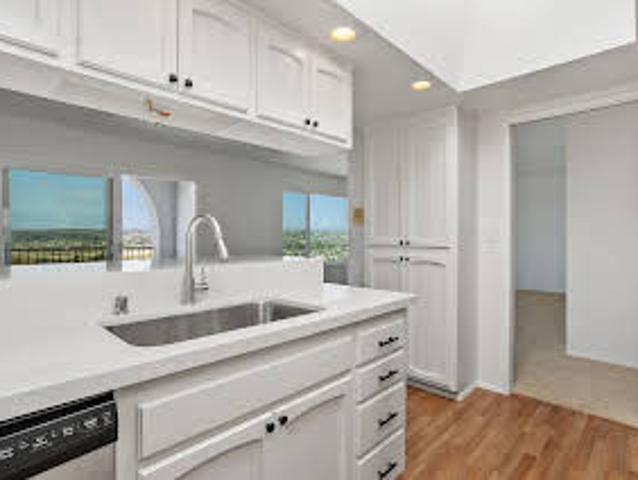 Apartment for sale in Oceanside