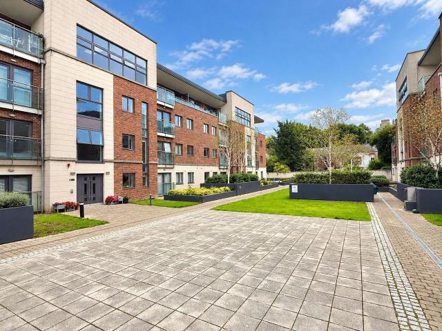 Apartment to rent in Bluebell, North Tipperary