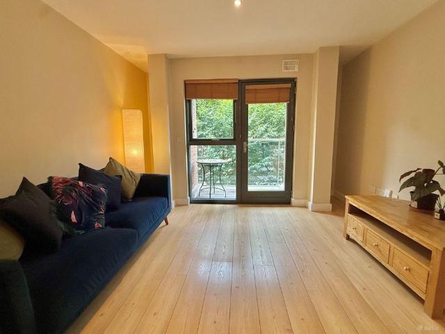 Apartment to rent in Bluebell, North Tipperary