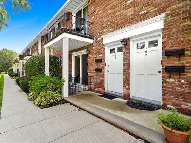 Apartment for sale in Morristown, New Jersey