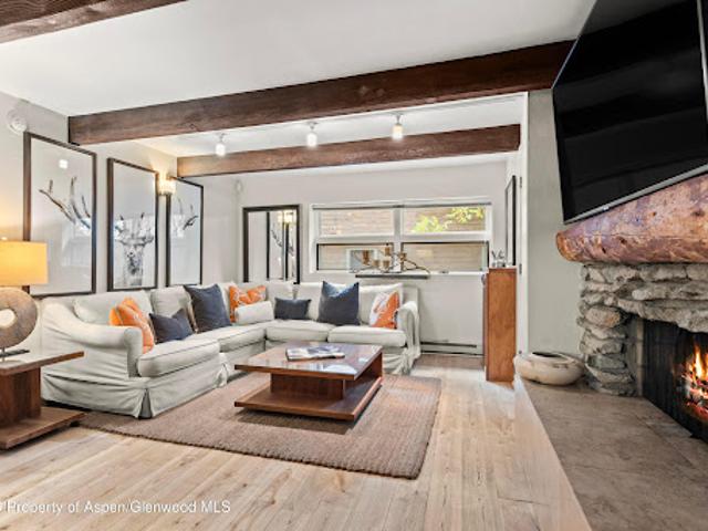 Apartment for sale in Aspen, Pitkin County