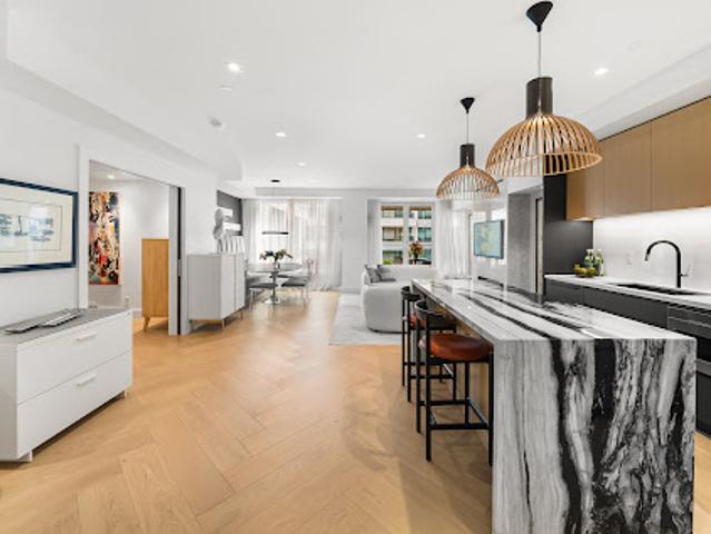 Apartment for sale in Woburn, Ontario