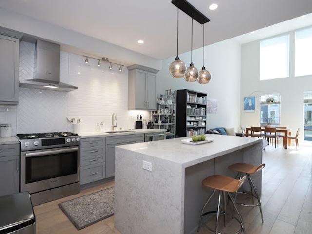 Apartment for sale in Redondo Beach, California