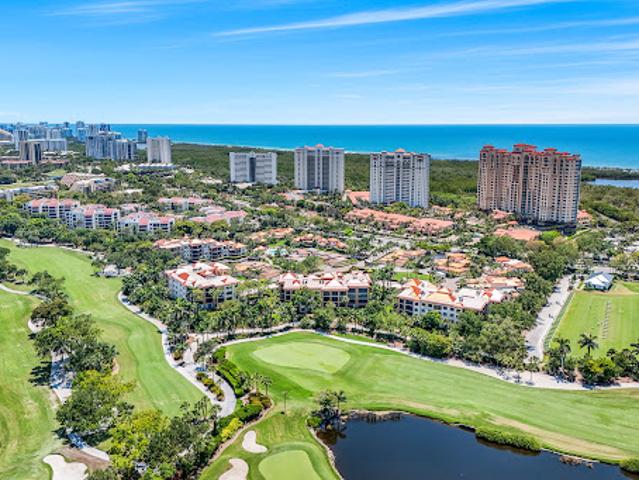 Apartment for sale in Naples, Florida