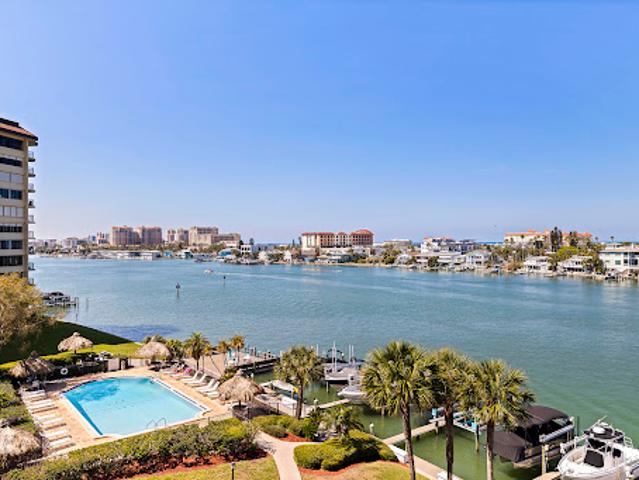 Apartment for sale in Clearwater, Florida