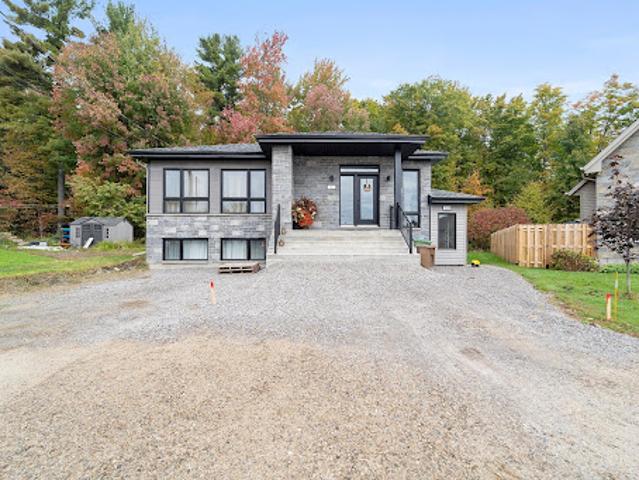 Apartment for sale in Papineauville, Quebec