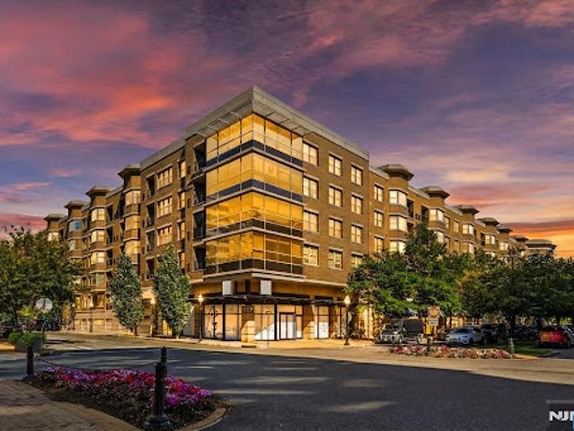 Apartment for sale in Hudson, New Jersey