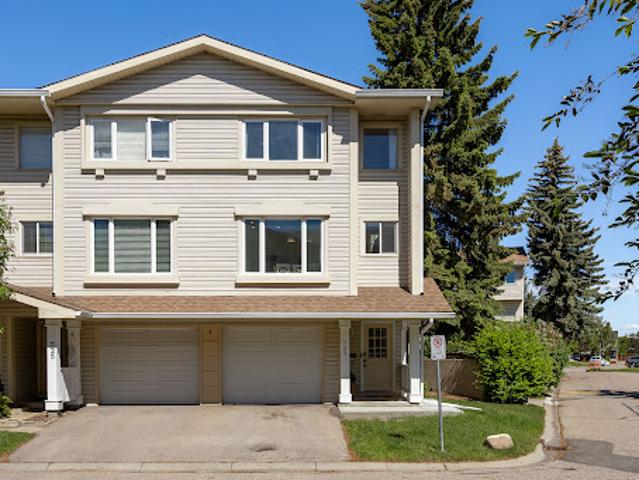 Apartment for sale in Northwest, Alberta