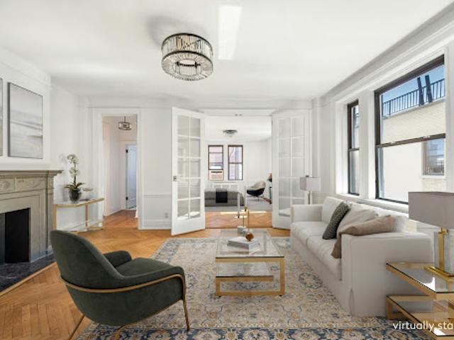 Apartment for sale in Arverne, New York