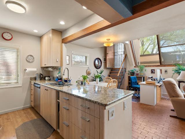 Apartment for sale in Santa Fe, New Mexico