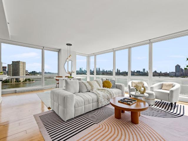 Apartment for sale in Hudson, New Jersey