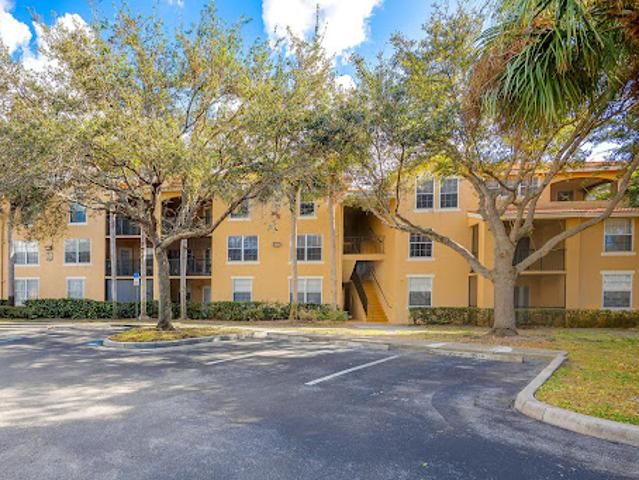 Apartment for sale in Bonita Springs, Florida