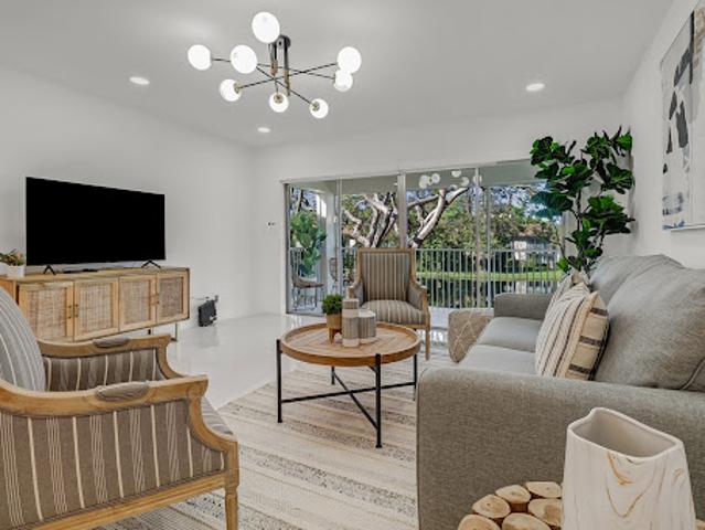 Apartment for sale in Naples, Florida