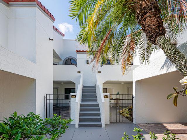 Apartment for sale in Naples, Florida