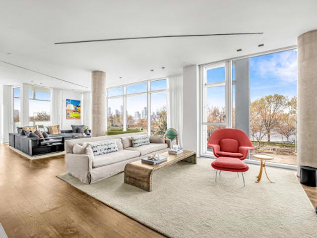 Apartment for sale in Arverne, New York