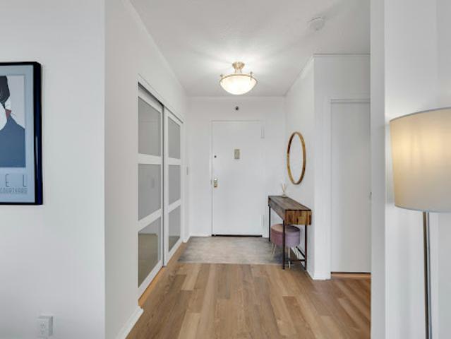 Apartment for sale in Fort Lee, New Jersey