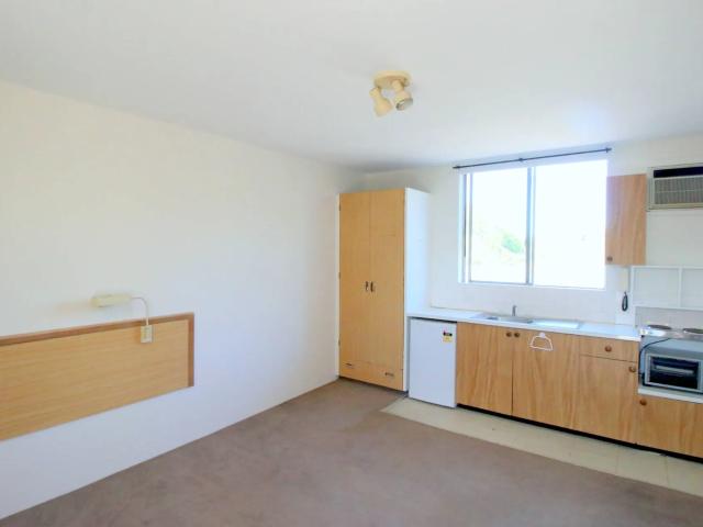 Apartment for rent in Willoughby
