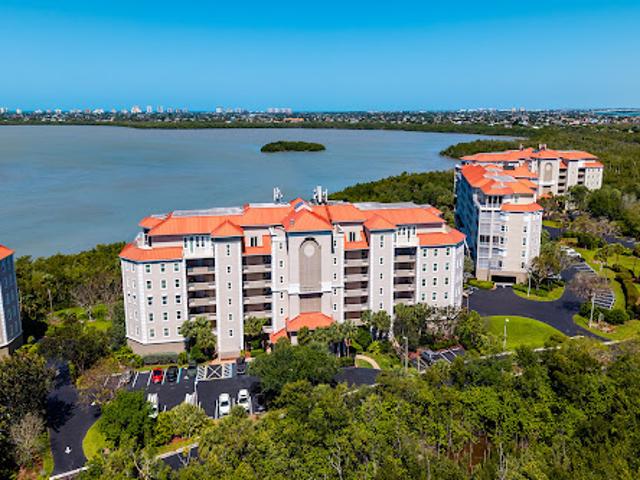 Apartment for sale in Marco Island, Florida
