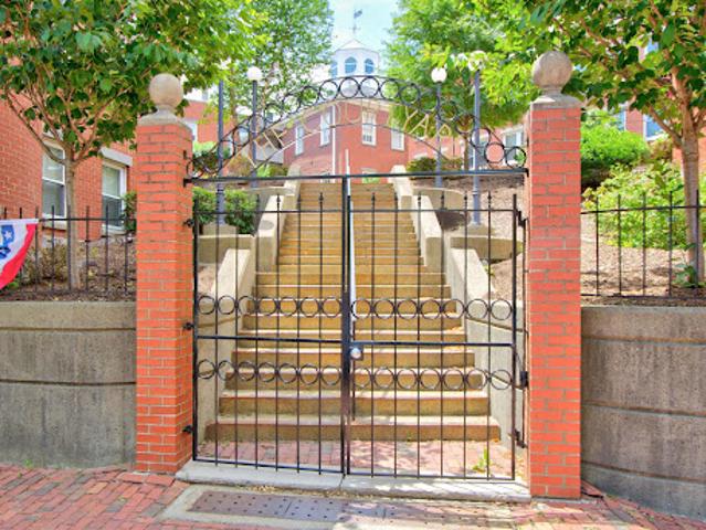 Apartment for sale in Boston, Massachusetts