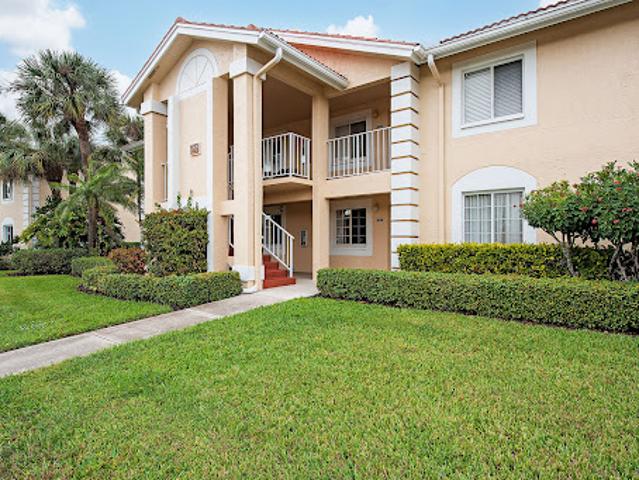 Apartment for sale in Naples, Florida
