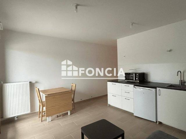 Studio location à Voisins-le-Bretonneux, Yvelines