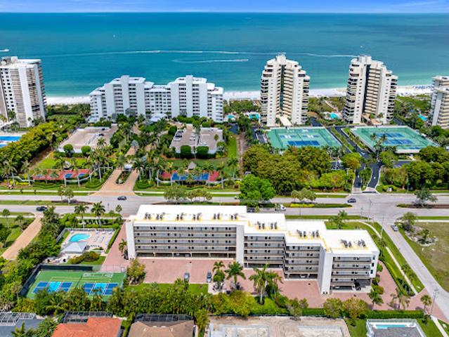Apartment for sale in Marco Island, Florida