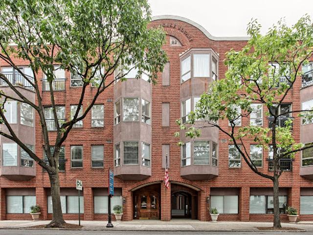 Apartment for sale in Lancaster