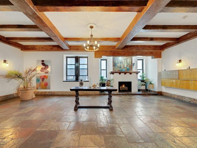 Apartment for sale in Hudson, New Jersey