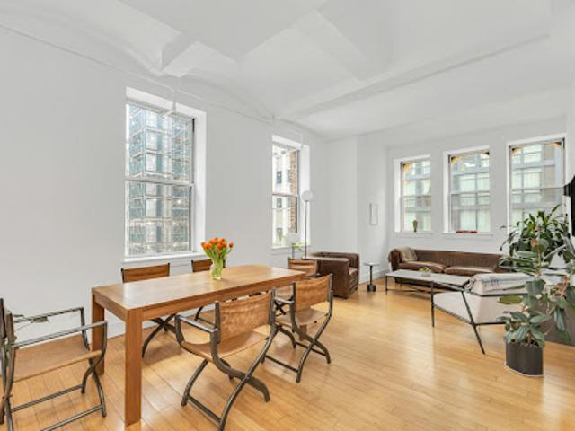 Apartment for sale in Arverne, New York