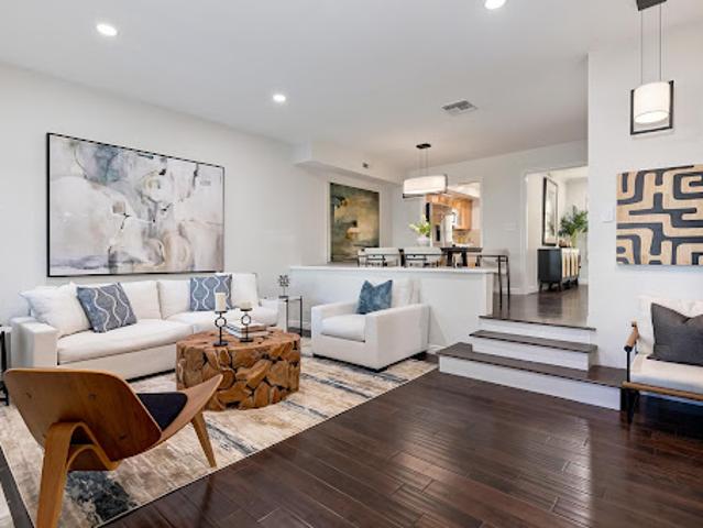 Apartment for sale in Santa Monica, California